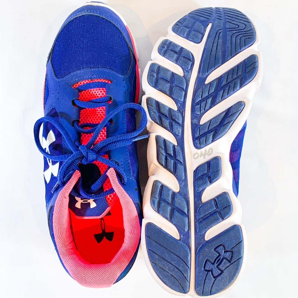 Under Armour sneakers NWT